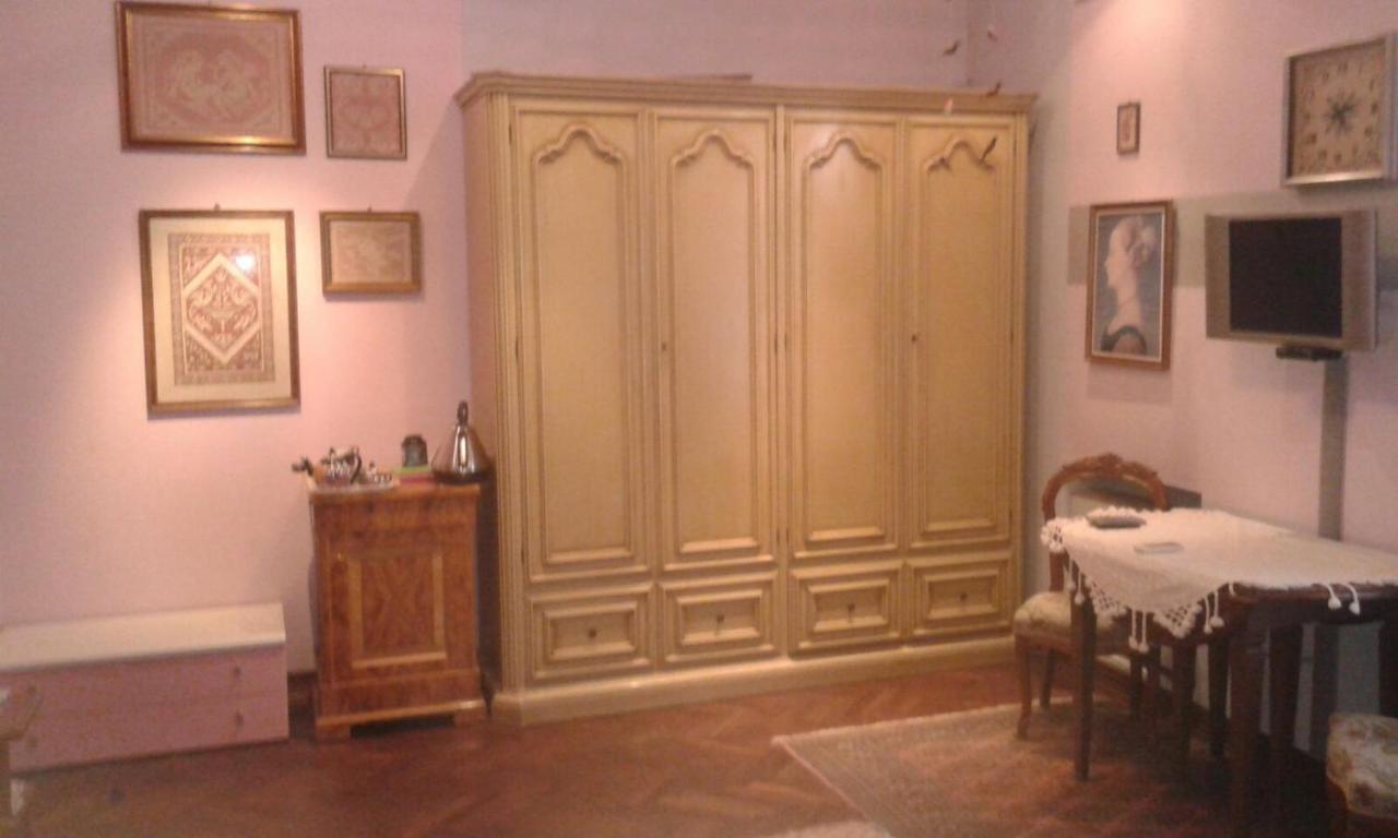 B&B Les Fleurettes Ломацо Екстериор снимка